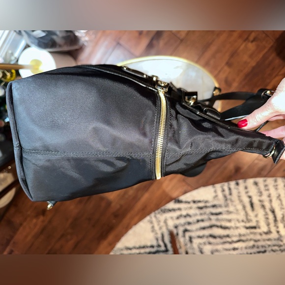 Henri Bendel Large Jetsetter Convertible Backpack / Crossbody – Like New 💎 - Picture 11 of 13